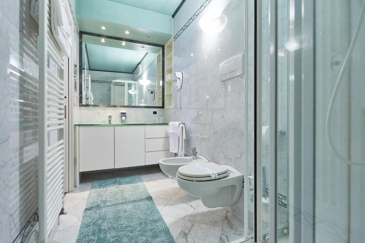 דסנזאנו דל גארדה Hotel Villa Lilla מראה חיצוני תמונה