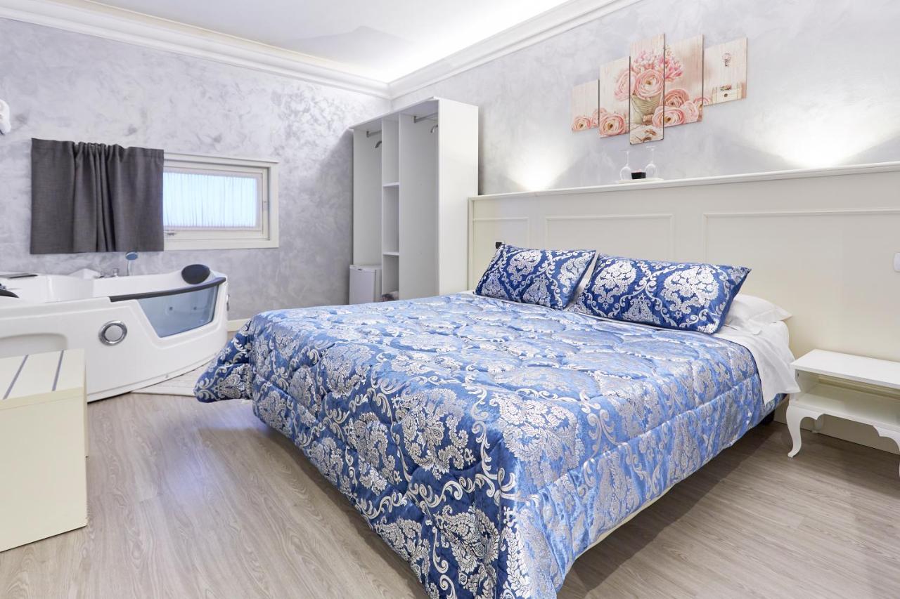 דסנזאנו דל גארדה Hotel Villa Lilla מראה חיצוני תמונה
