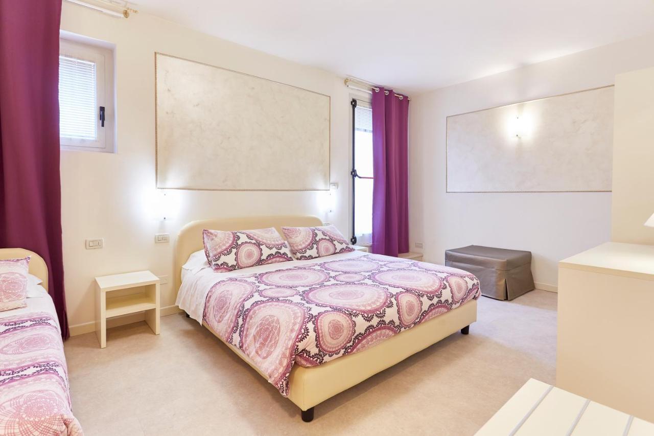דסנזאנו דל גארדה Hotel Villa Lilla מראה חיצוני תמונה