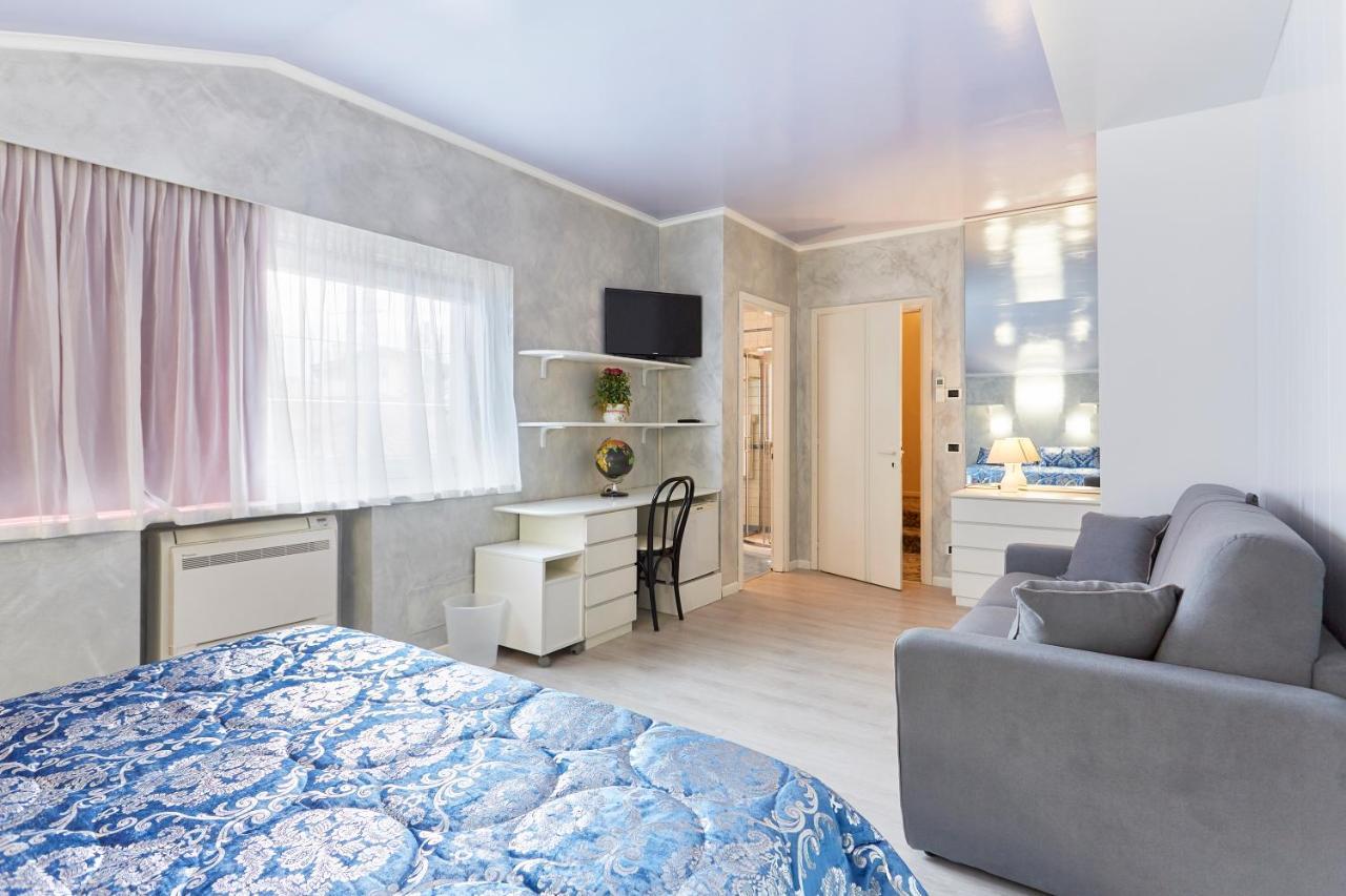 דסנזאנו דל גארדה Hotel Villa Lilla מראה חיצוני תמונה