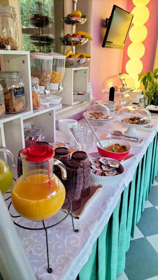 דסנזאנו דל גארדה Hotel Villa Lilla מראה חיצוני תמונה