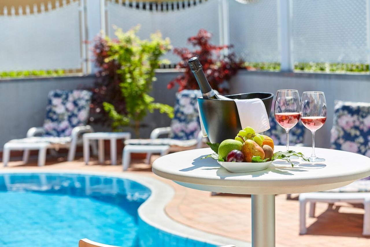 דסנזאנו דל גארדה Hotel Villa Lilla מראה חיצוני תמונה